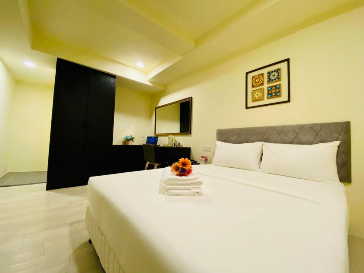Bishop Hotel George Town Extérieur photo
