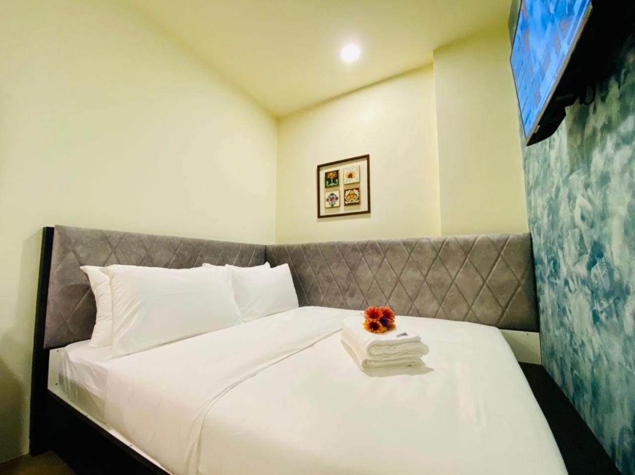 Bishop Hotel George Town Extérieur photo
